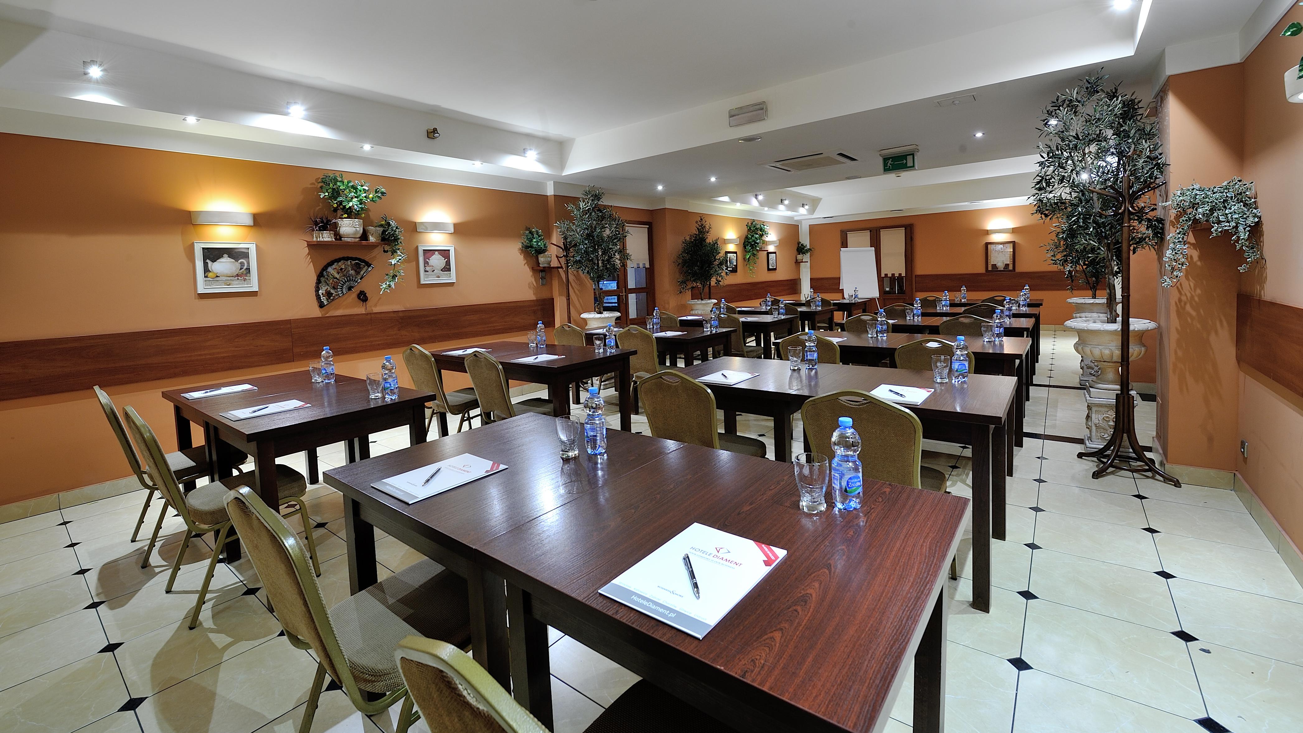 Hotel Diament Vacanza Katowice - Siemianowice Siemianowice Śląskie Εξωτερικό φωτογραφία