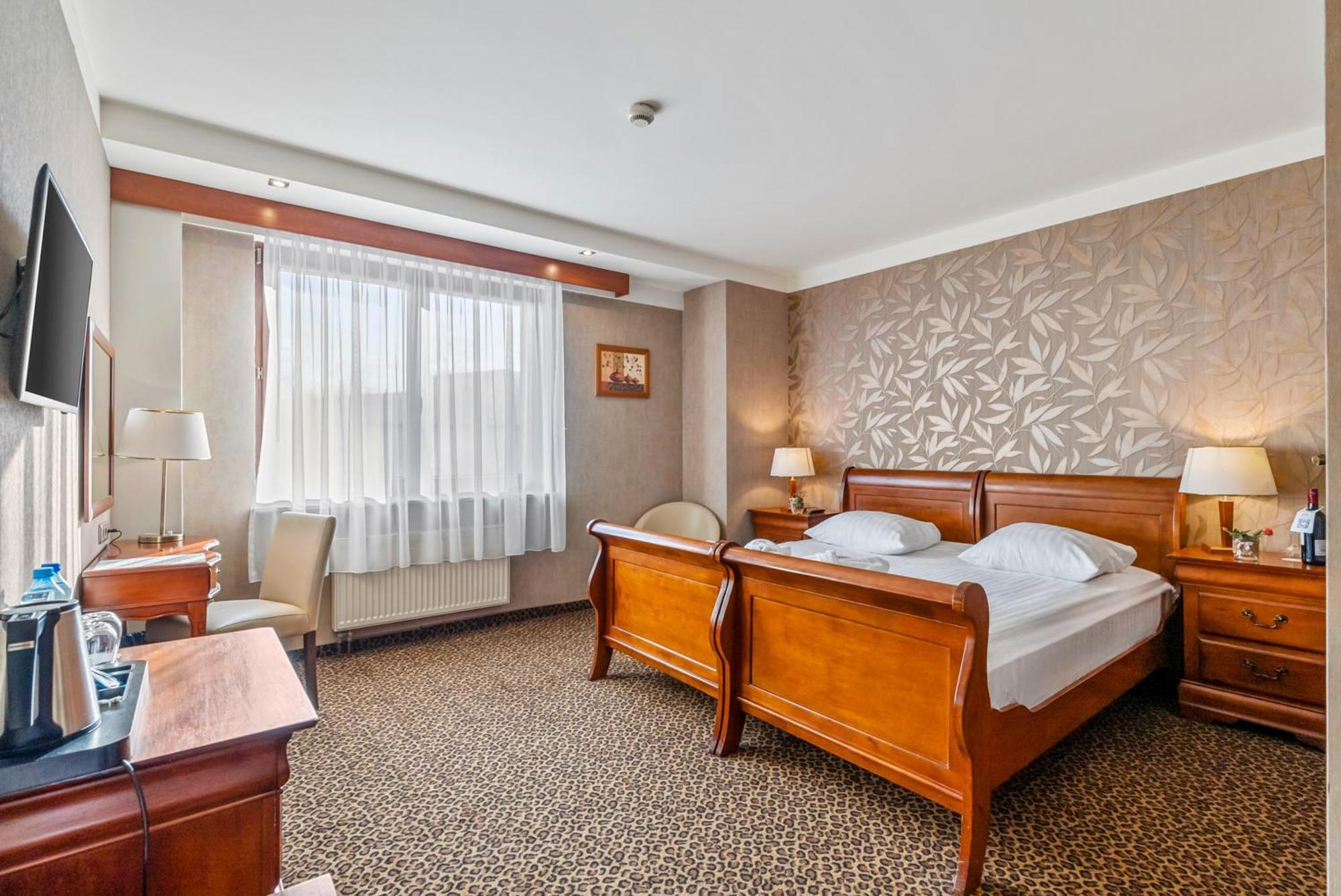 Hotel Diament Vacanza Katowice - Siemianowice Siemianowice Śląskie Εξωτερικό φωτογραφία